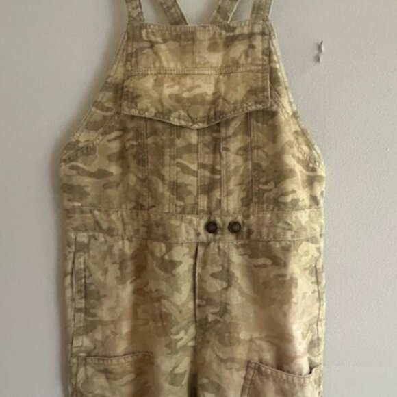 We The Free Way It Goes Camo Bib Adjustable Strap Back Cinch Harem Overalls NEW - Picture 6 of 16
